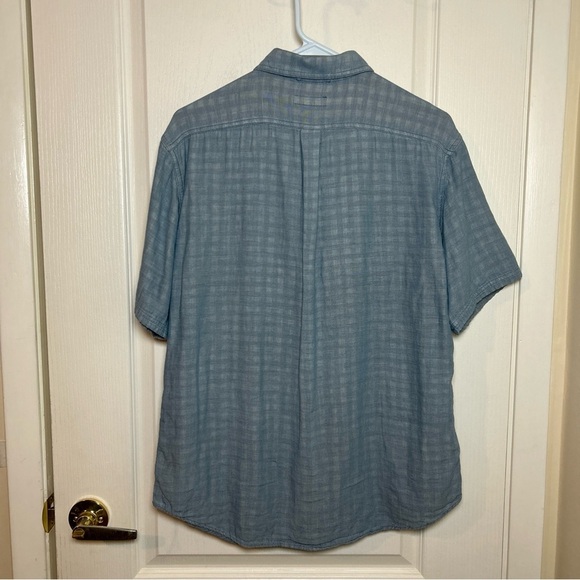 Eddie Bauer, Men’s M 100% Cotton Blue button-down, Short Sleeve Shirt Preowned - Picture 4 of 7